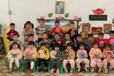 BÉ LÀM THIỆP TẶNG MẸ – LỚP C3