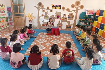 BÉ LÀM THUYỀN NỔI TRÊN MẶT NƯỚC-LỚP D4