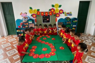 Tạo hình nón lá Việt Nam – Lớp D3